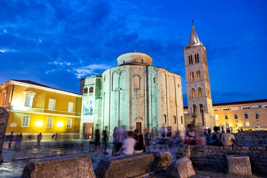 Zadar: E-scooter self guided tour - Starting at the agency and reaching the Zadar Sphinx